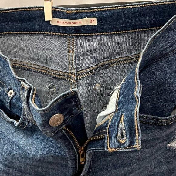 Levi’s Denim Shorts - Picture 5 of 8